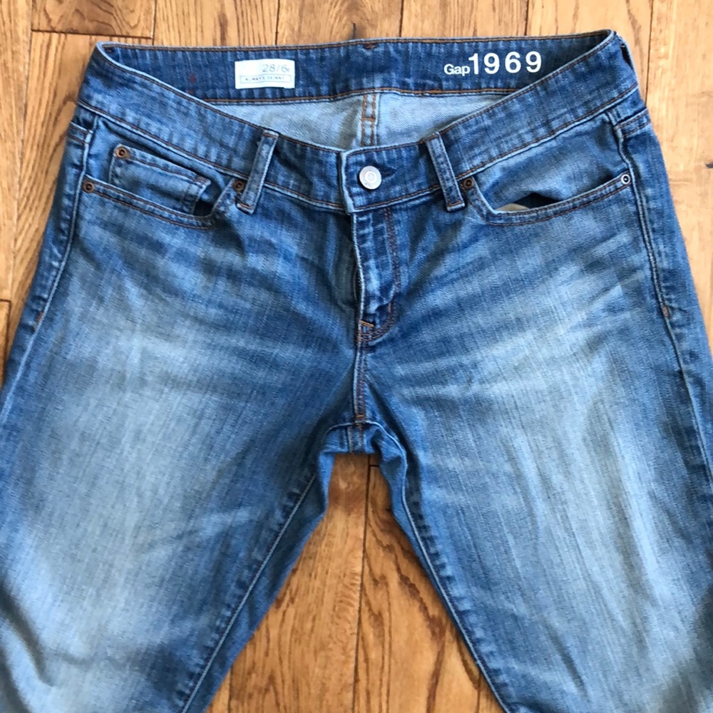Gap always skinny jeans, excellent preloved cond